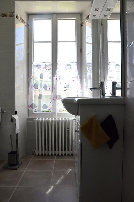 Le Vieux Noyer Bed & Breakfast Saint-Maurice-de-Tavernole Bilik gambar